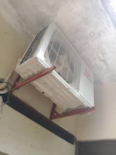 1.5 ton Dawlance LVS split AC