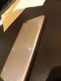 vivo y67 4GB Ram 64 GB storage