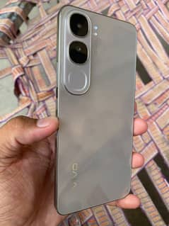Vivo Y200 8GB 128GB  10/10 Condition