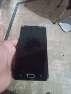 Samsung Galaxy j7 max  4 32 hay