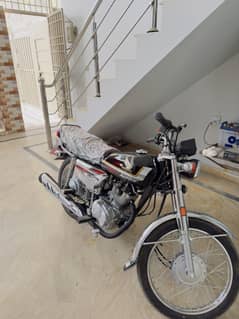 Honda CG 125 Black Special Addition