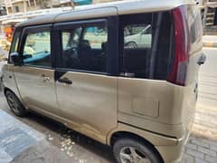 nissan roox