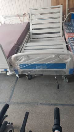 Patient bed
