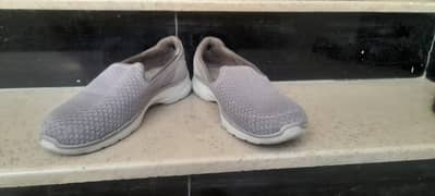 Skechers