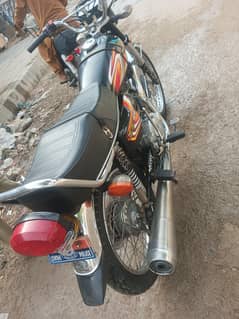 Honda 125  urgent seel