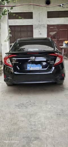 Civic 2018 Red Meter Full Option