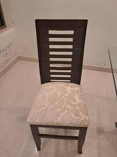 Dining Table with 6 chairs