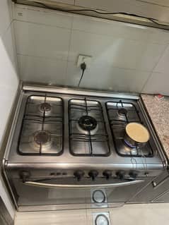 Cooking stove /oven