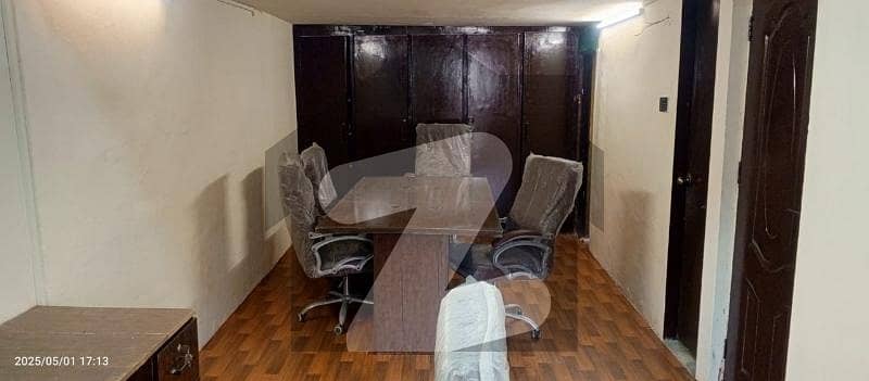 Office Of 400 Square Yards Available For Rent In Gulshan-E-Iqbal - Block 5 1
