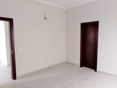 Triple Storey 240 Square Yards House Available In Gulshan-E-Iqbal - Block 5 For Sale