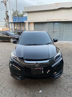 Honda vezel Z package 2015/16