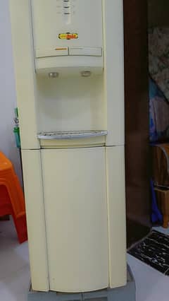 water dispenser in white color