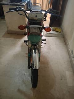 Sale for Honda 125 Bike. .