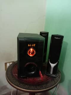 speaker with amplifier