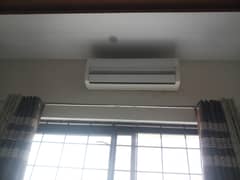 Gree 1.5 ton inverter AC available for sale. Excellent Performance