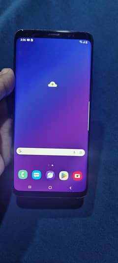 Samsung Galaxy S9 Plus 6gb ram, curve screen, with outstanding camera