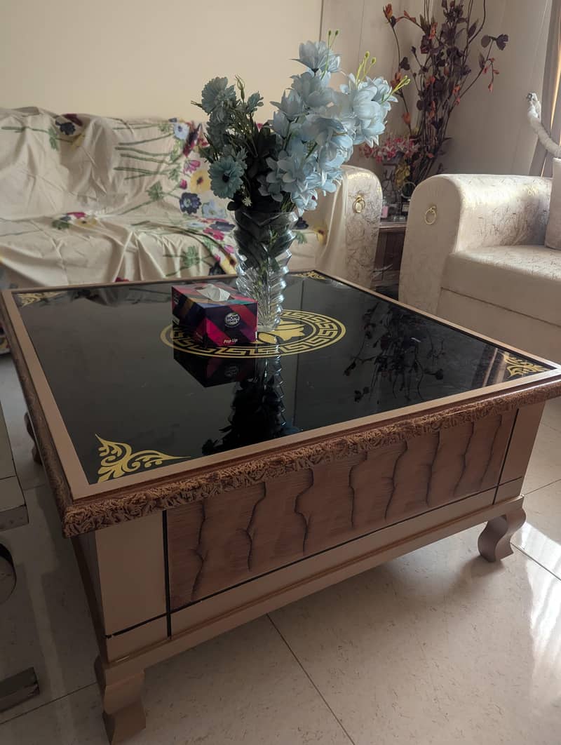 New Center table with 2 Set of small Table 3