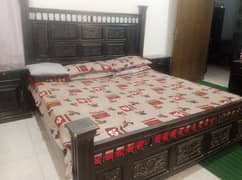 King Size bed : Solid Sheesham Wood | urgent sale