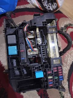 TOYOTA COROLLA MAIN FUSEBOX 2009-2013 (Bonnet)