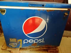 Pepsi freezer (03055909878)