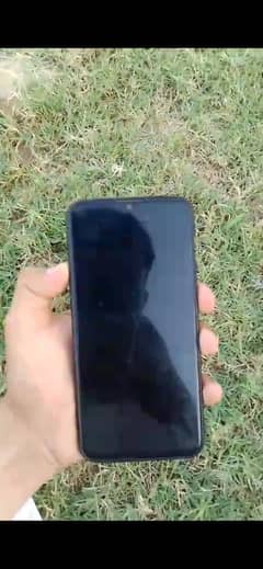 One plus 8 Gb Ram 128Gb space
