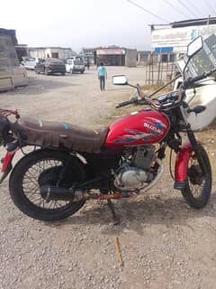 Suzuki GS 150 2016