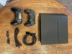 PS4 slim 1tb with two controllers