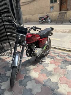 Honda 125 lush condition 15B