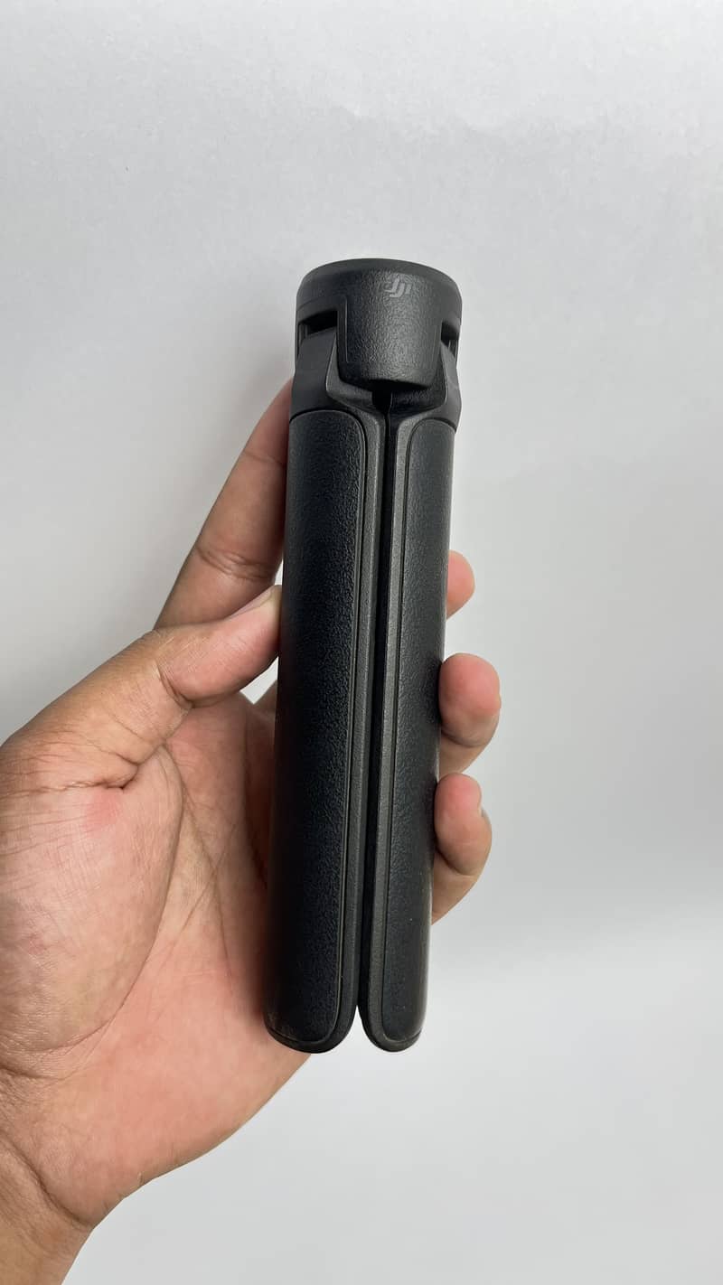 Dji rs3 barely used with vertical mount 9