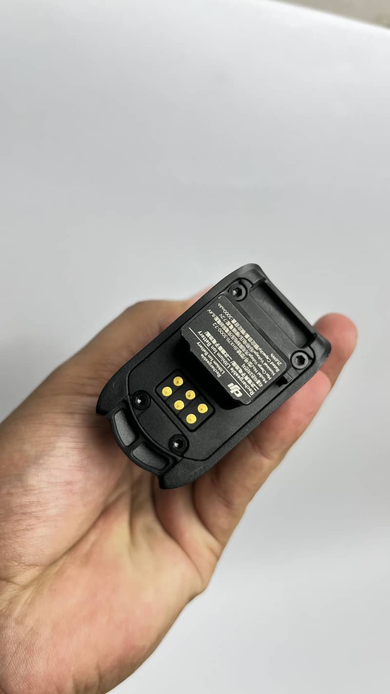 Dji rs3 barely used with vertical mount 12