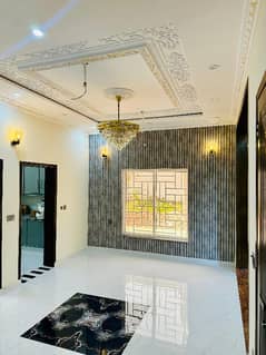 5 MARLA DOUBLE STORY HOUSE AVAILABLE For SALE IN EDEN BOULEVARD HOUSING SOCIETY COLLAGE ROAD LAHORE