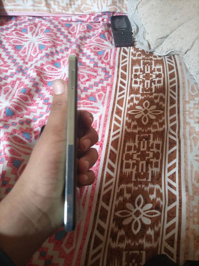 Itel P55 plus 4 month used no damage no part change 5