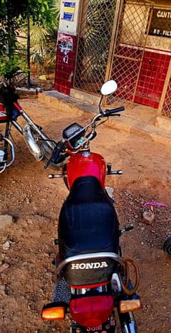 HONDA CD70 2016