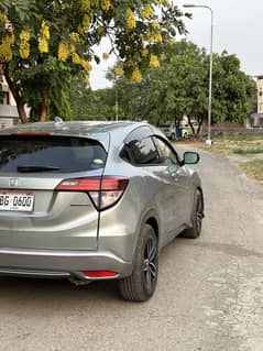 HONDA VEZEL 13|15 model  family used car
