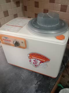 Dough kneading Machine