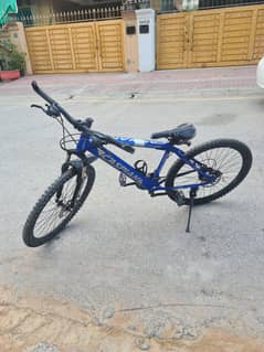Caspian Mountain bike in Lush Condition