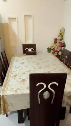 6 Seater Wooden Dinning Table