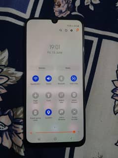 Samsung a50 official pta proveed only phone