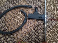 vacuum for sale used for only 2 months