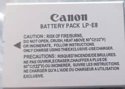 Canon EOS D700