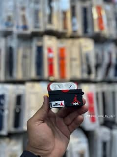Airpords case