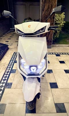 Electric bike ,Electric scooter,electric scooty yadea t5 company