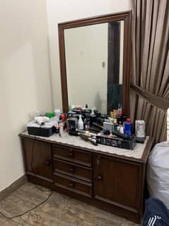 Dressing table