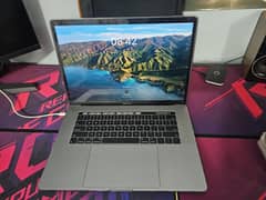 macbook pro A1990 16"