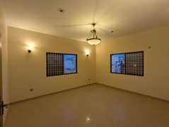 West open Outclass 3 bed dd flat for rent