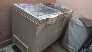 Waves deep freezer