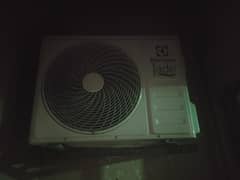 Electrolux Inverter 1. . 5 ton