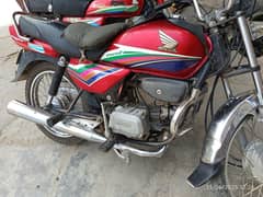 Honda 100cc    Model 2012 Red Color