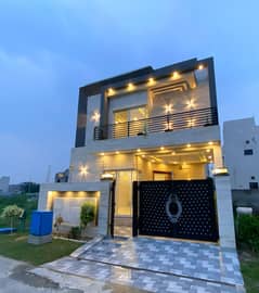 100% Original Pictures 5 Marla Extra Modern Design House Available For Sale DHA 9-TOWN Lhr.