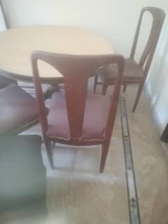 I am selling dining room set new poshes